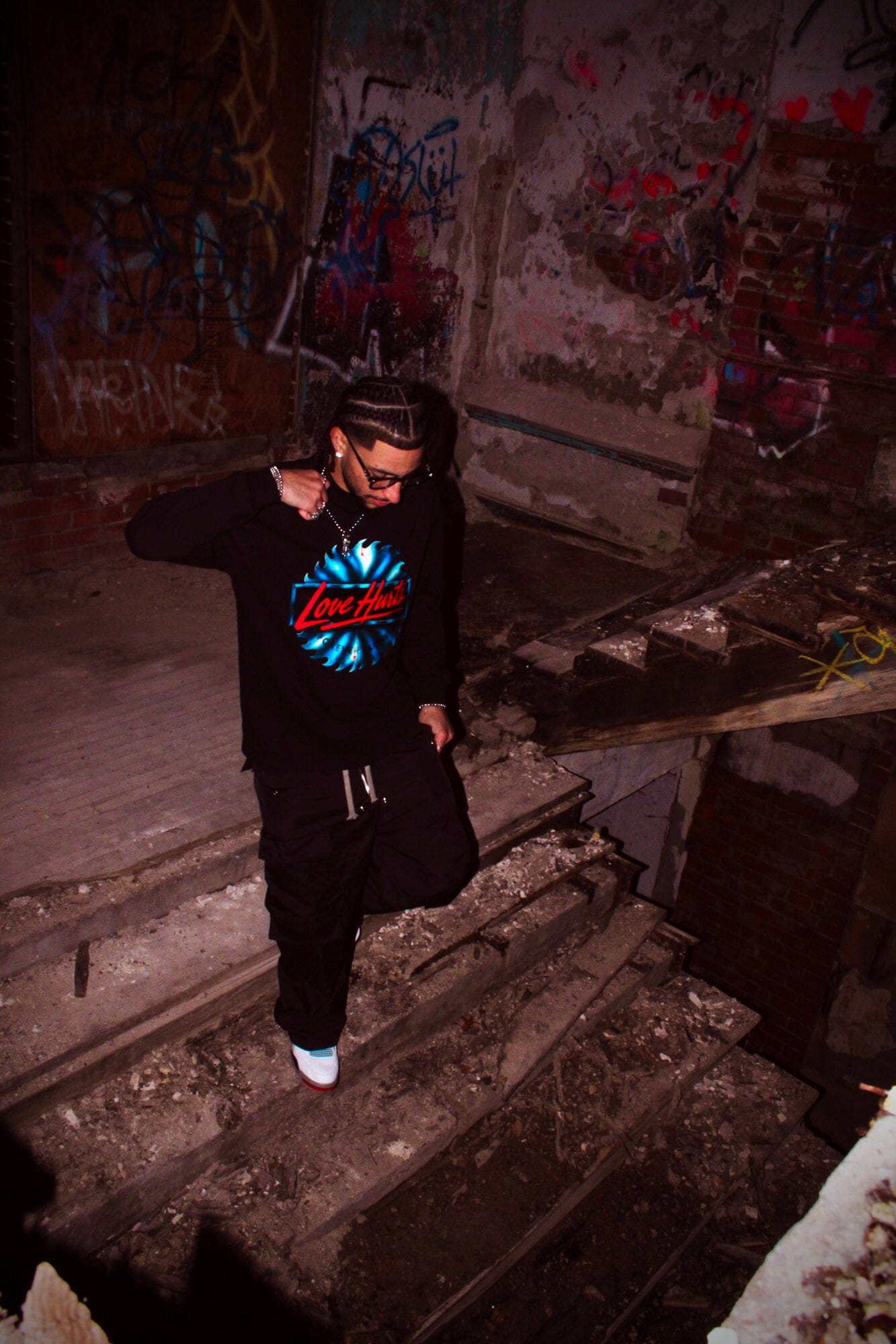 MSUD.CO Longsleeve LOVE HURTS